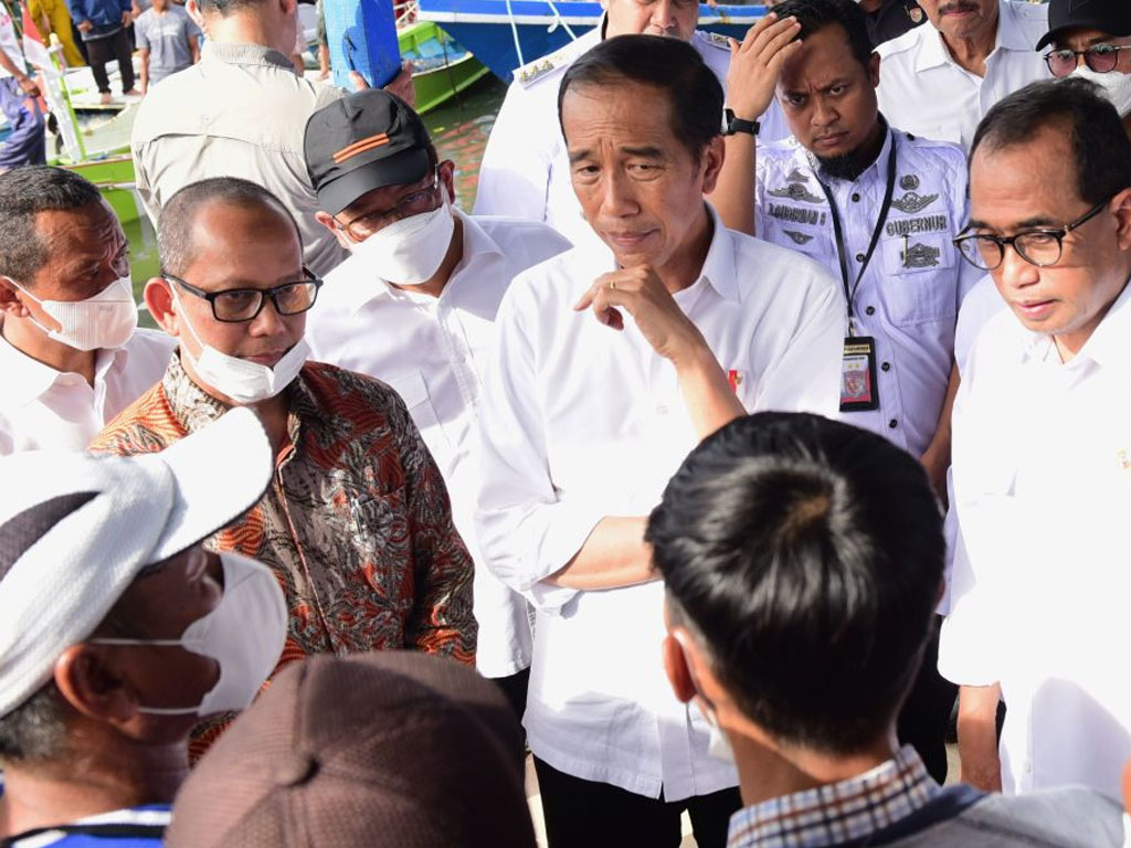 jokowi dialog dengan nelayan maros