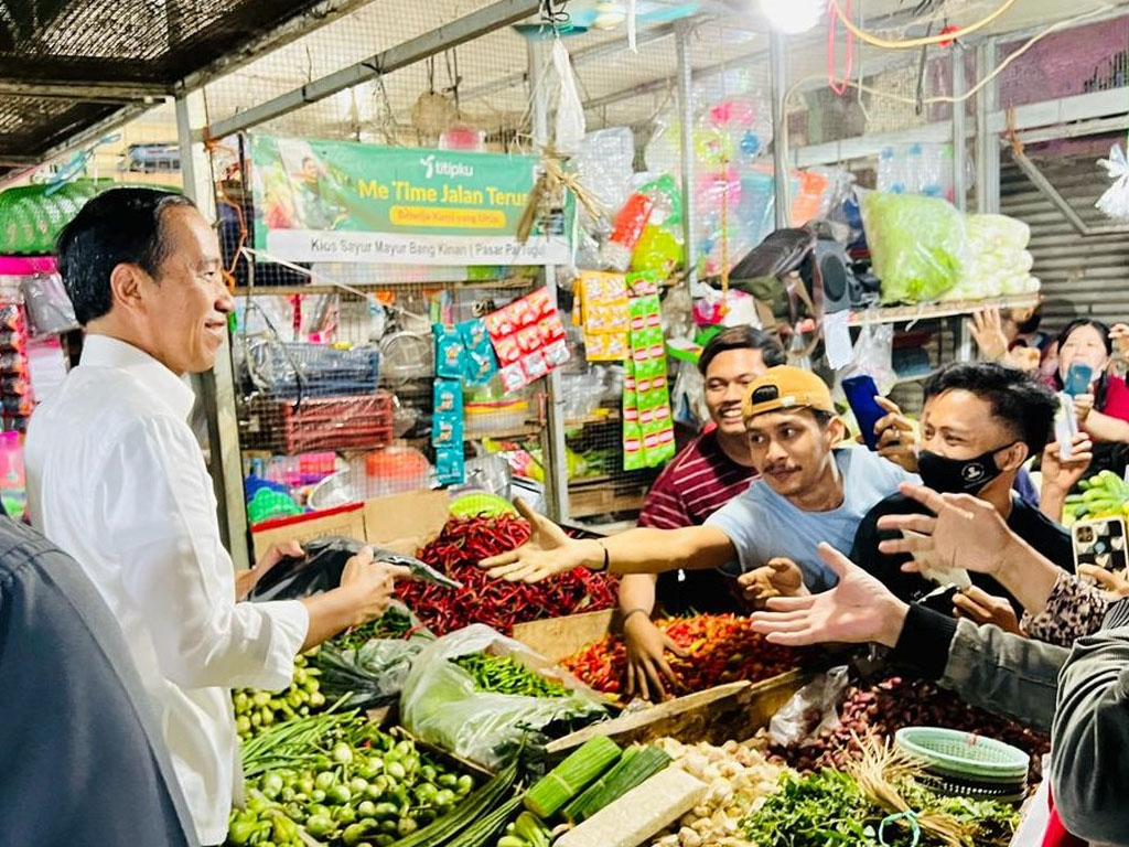 jokowi di pasar tugu depok