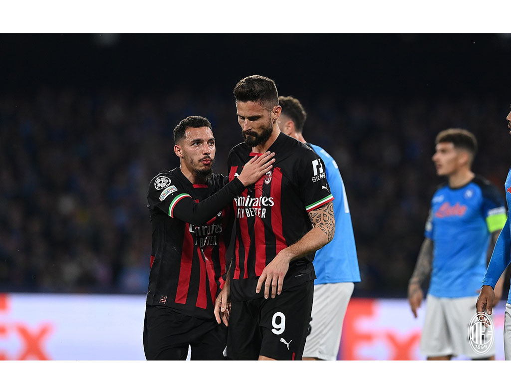 giroud gagal penalti ke gawang napoli
