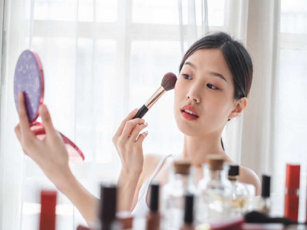 Step By Step Make Up