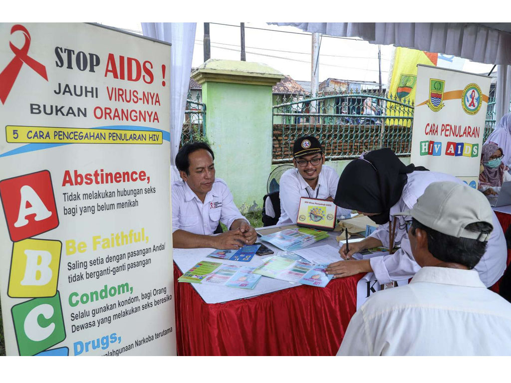 pamflet aids kab bekasi