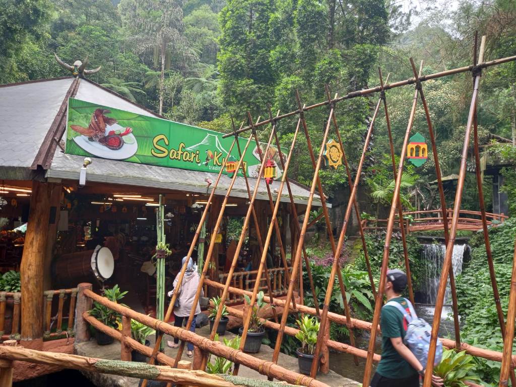 kuliner di taman safari