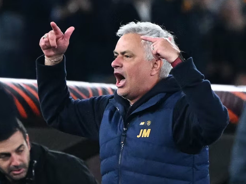 pelatih roma jose mourinho