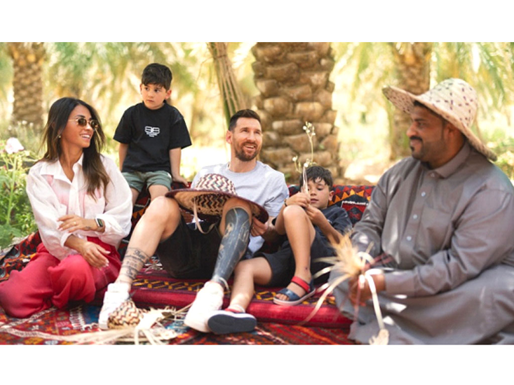 messi dan keluarga di arab saudi