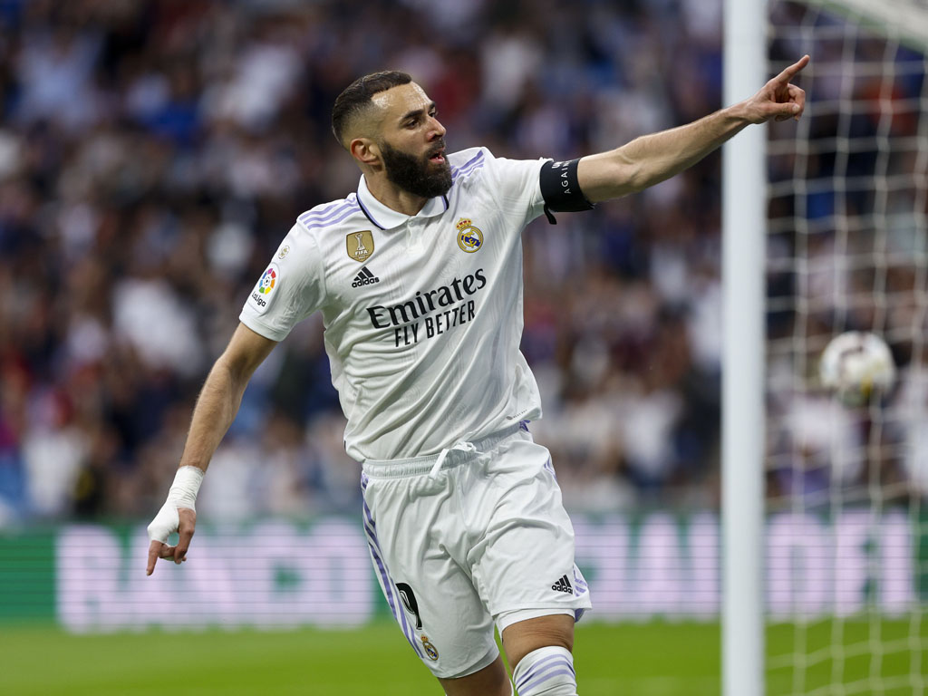 benzema rayakan gol