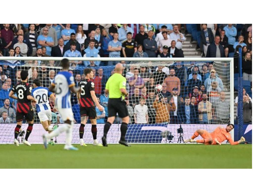 Gol Brighton ke gawang Manchester City