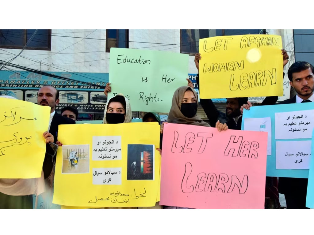 protes mahasiswi di afghanistan