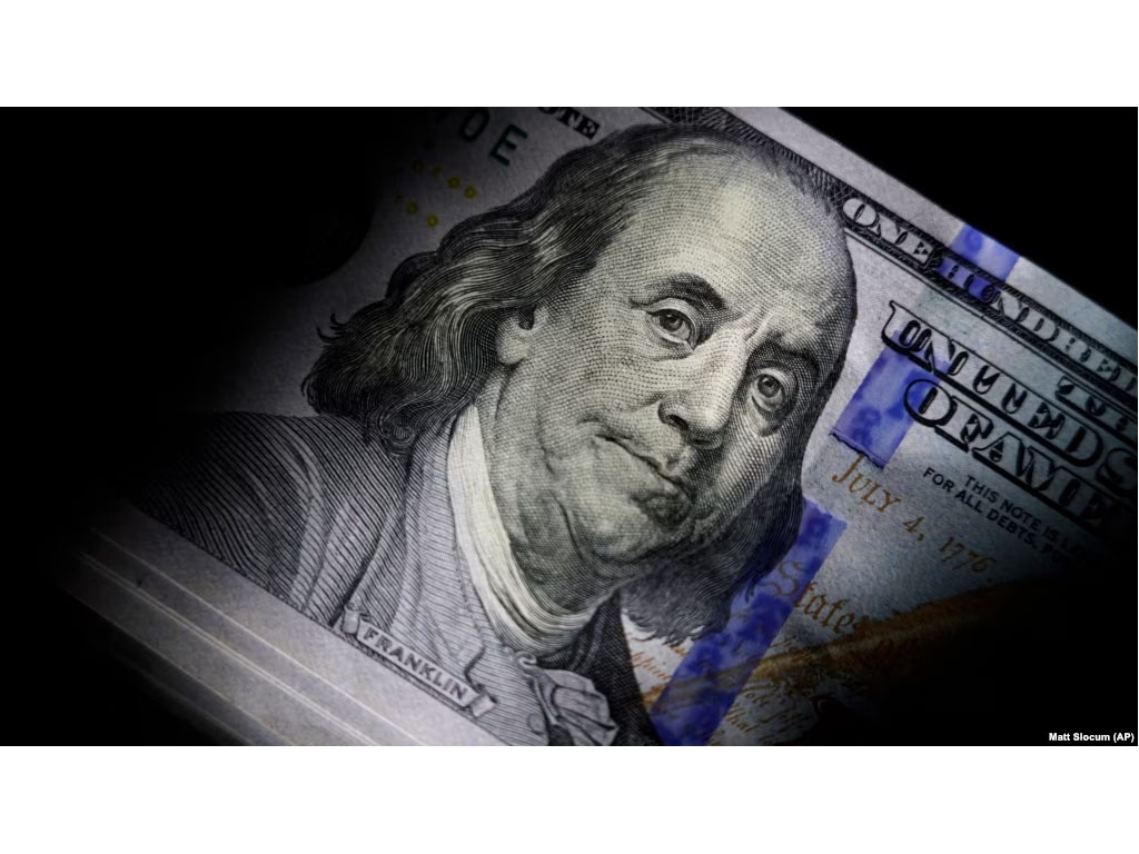 uang kertas AS pecahan 100 dolar