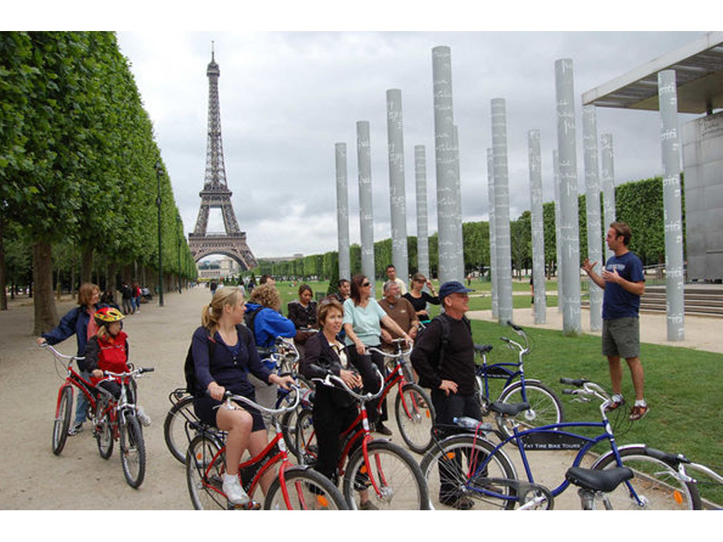 pesepeda di paris