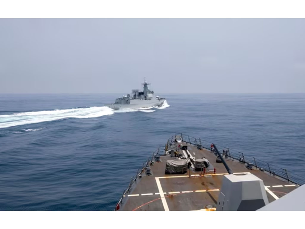 Kapal induk AL AS USS Chung-Hoon