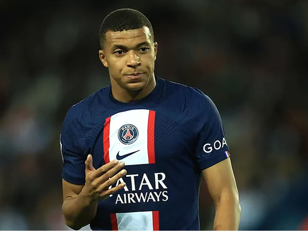 Kylian Mbappe jersey PSG