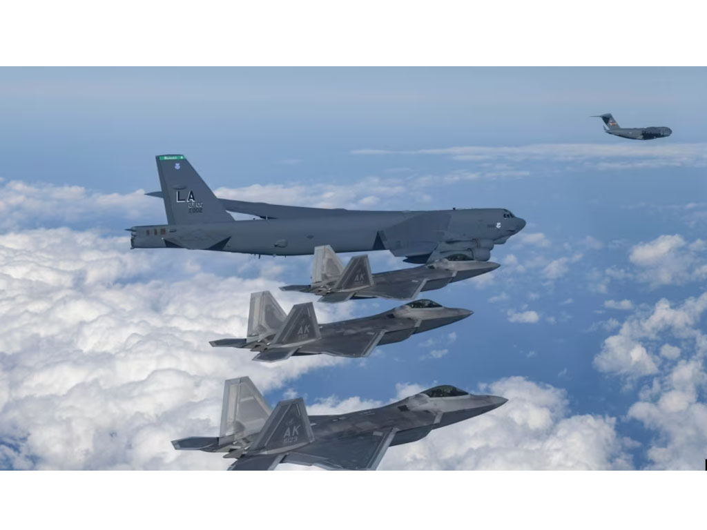 Pesawat pengebom B-52 AS