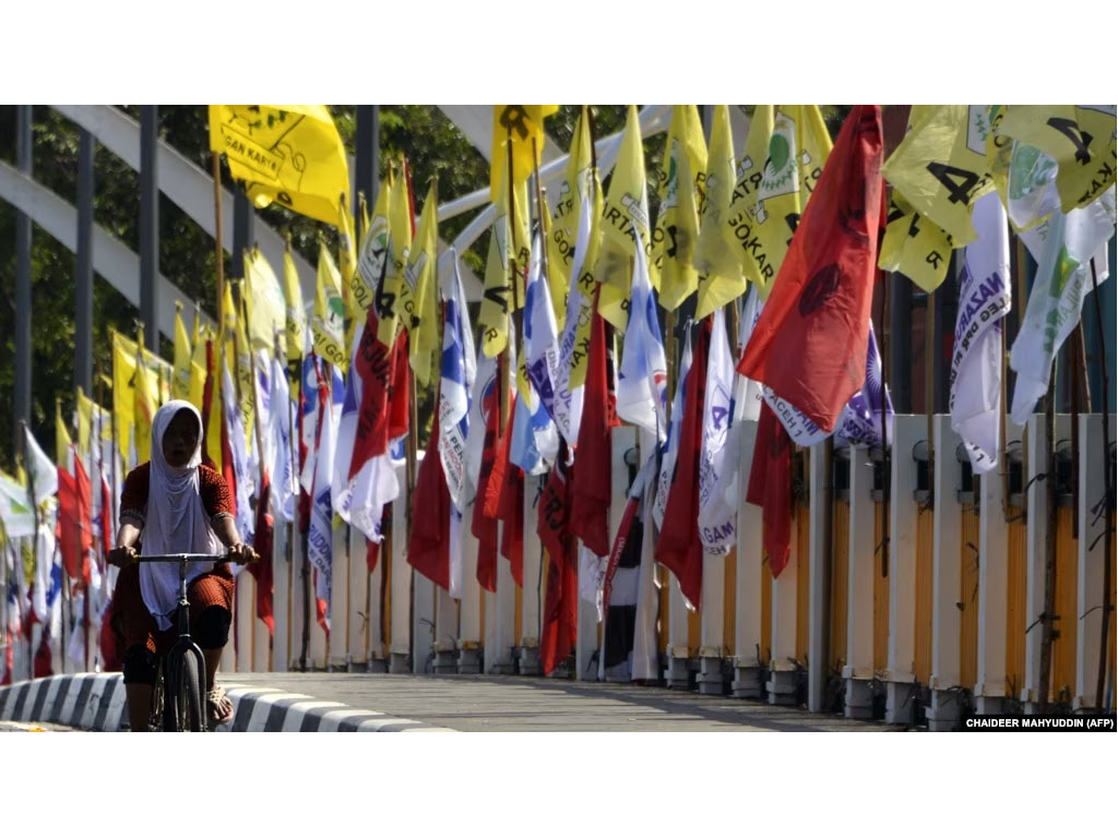 bendera parpol jelang pemilu 2019 di banda aceh