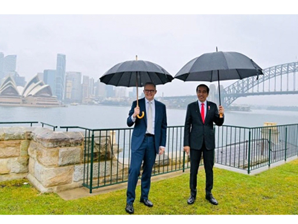 PM Albanese ajak Jokowi keliling
