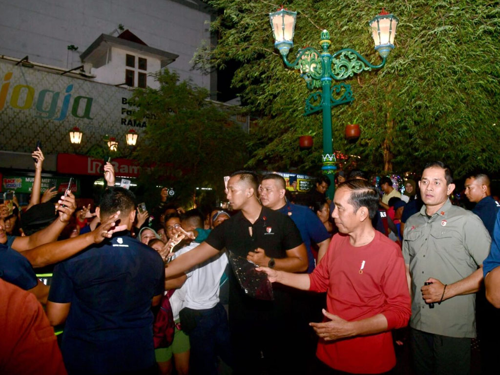 jokowi di malioboro1