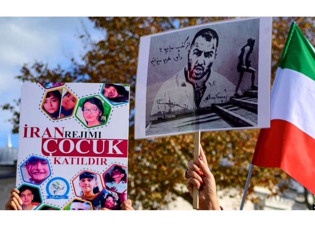 Aksi protes warga di Istanbul