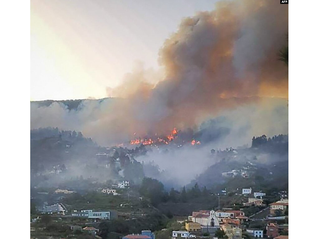 kebakaran di Pulau Canary La Palma