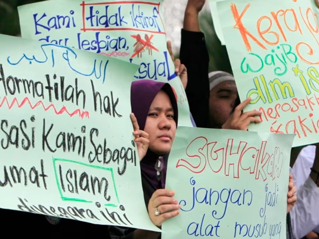 warga muslim malaysia unjuk rasa soal lgbt