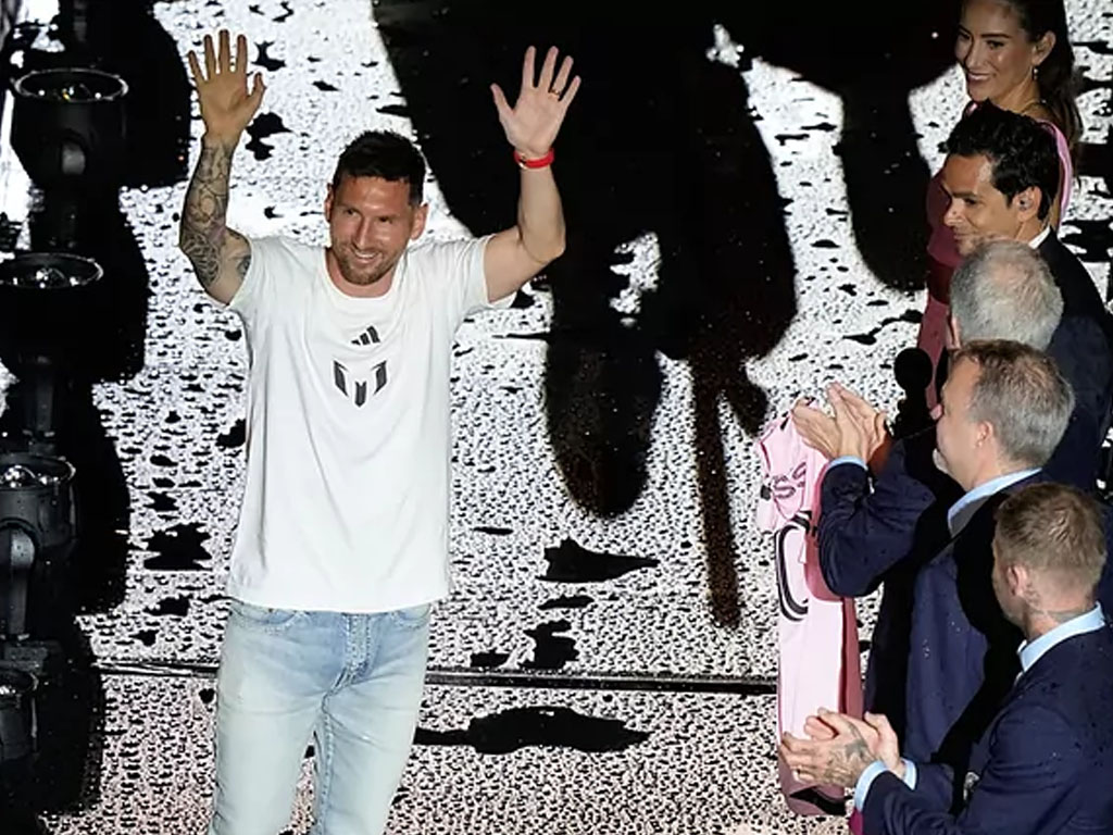 Presentasi Leo Messi