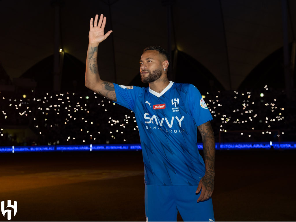 neymar dengan jersey al hilal