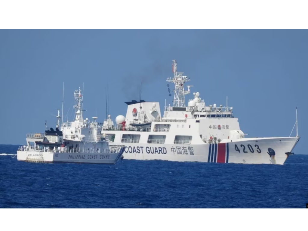 kapal china halangi kapal filipina