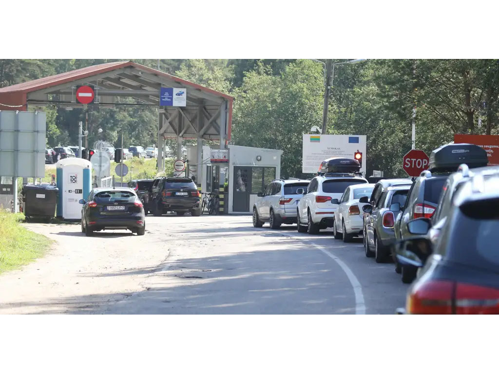 pintu perlintasan lthuania dan belarus