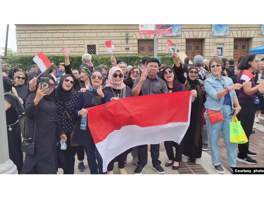 penonton indonesia dukung putri ariyani