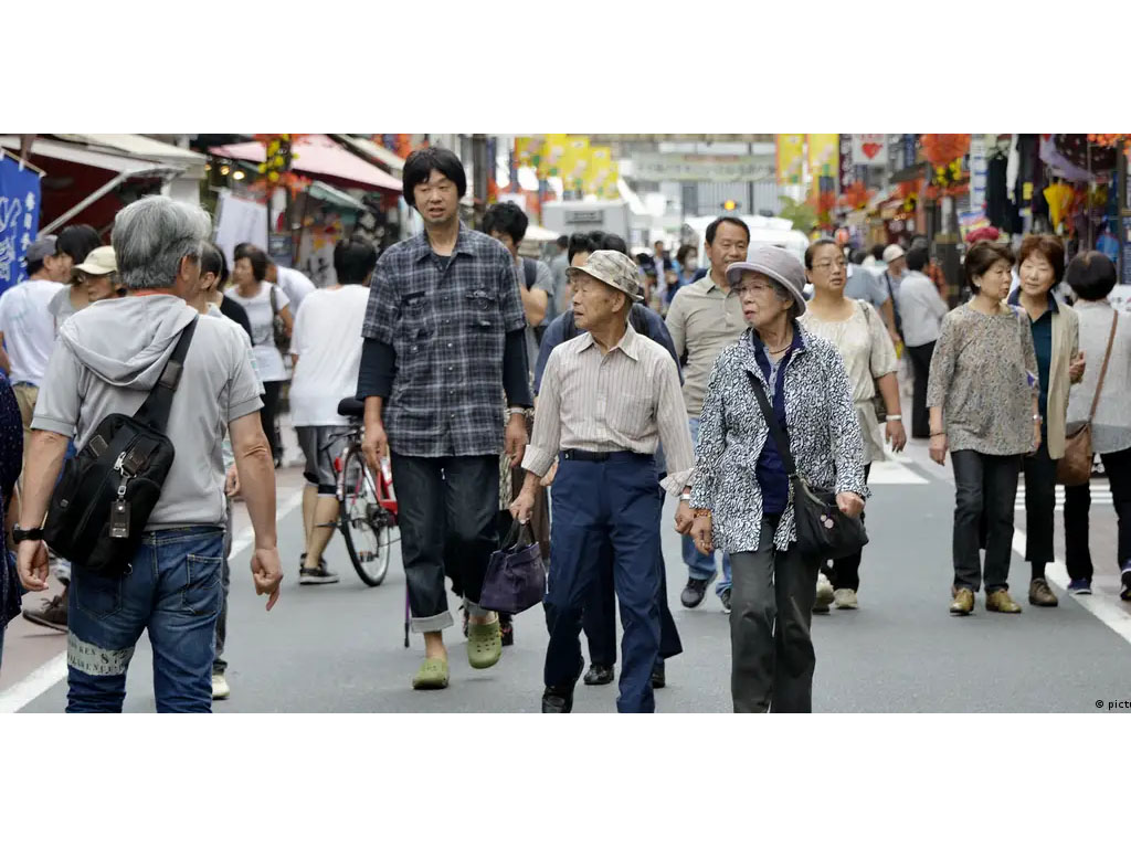 kelompok lansia di jepang