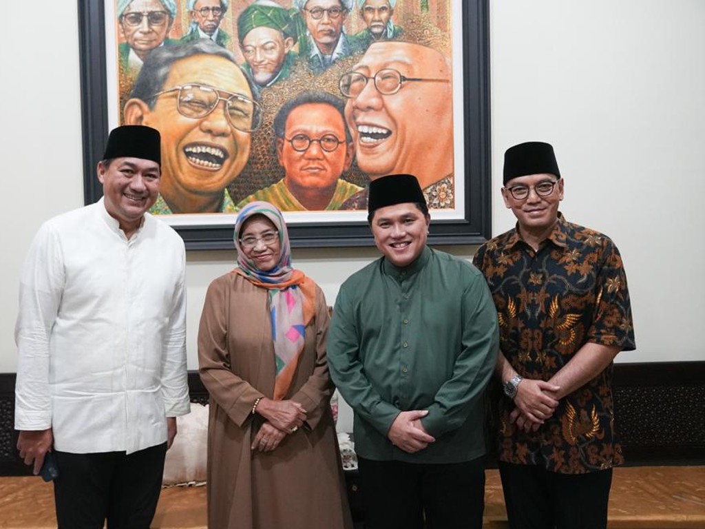 Erick Thohir Rayakan Maulid Nabi Muhammad Bersama Para Santri di Jawa Timur