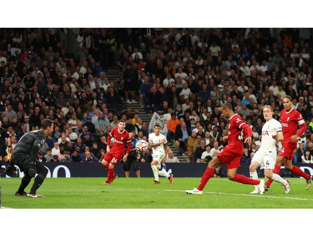 Gol bunuh diri Joel Matip
