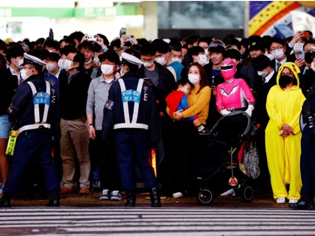 warga rayakan Halloween di Shibuya