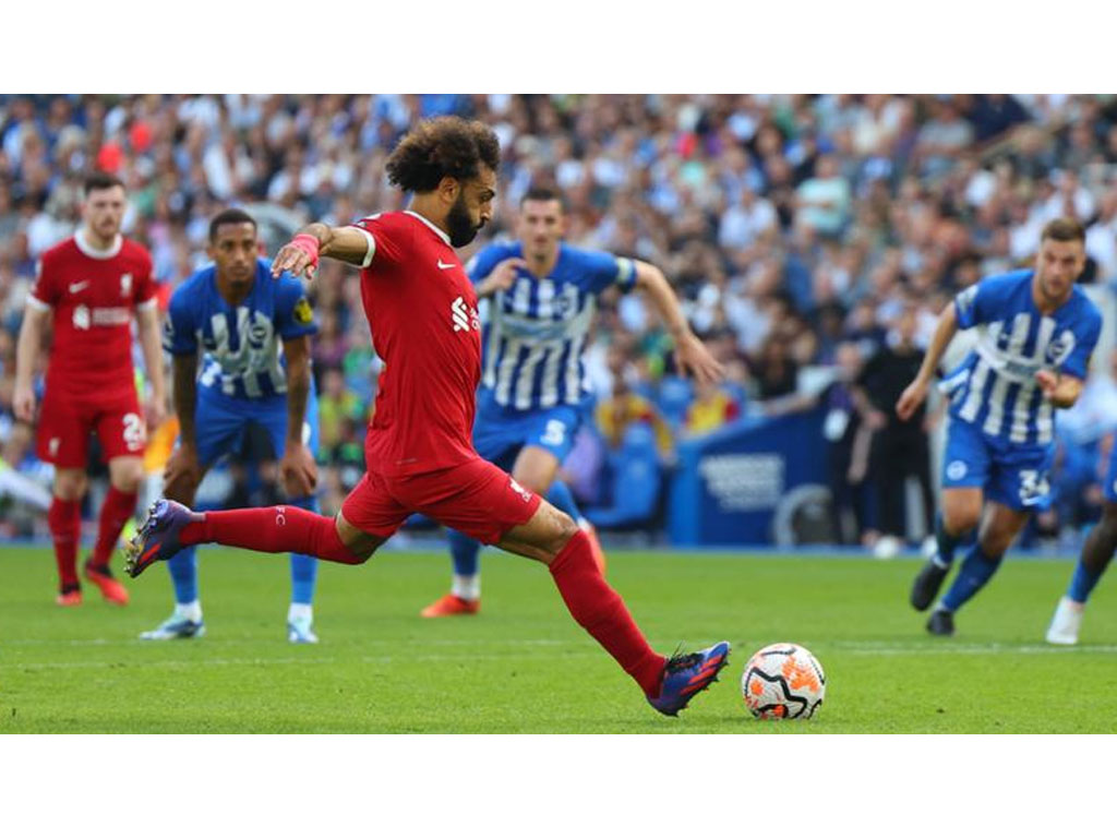 salah cetak gol ke gawang brighton