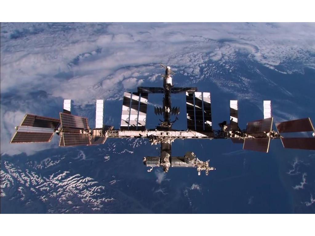 satelit yang berfungsi mengukur bahan kimia di atmosfer