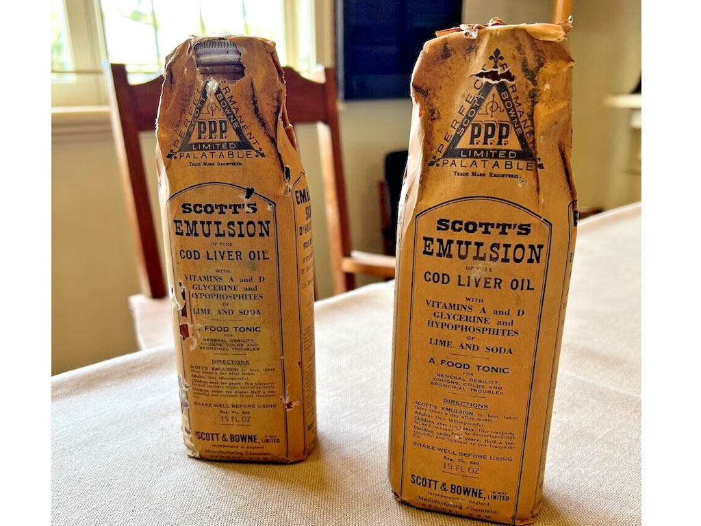 Botol Scott\\\\'s Emulsion zaman dulu masih dijual online
