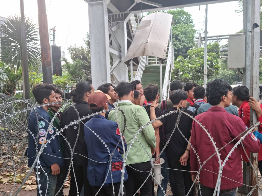 Mahasiswa BEM SI