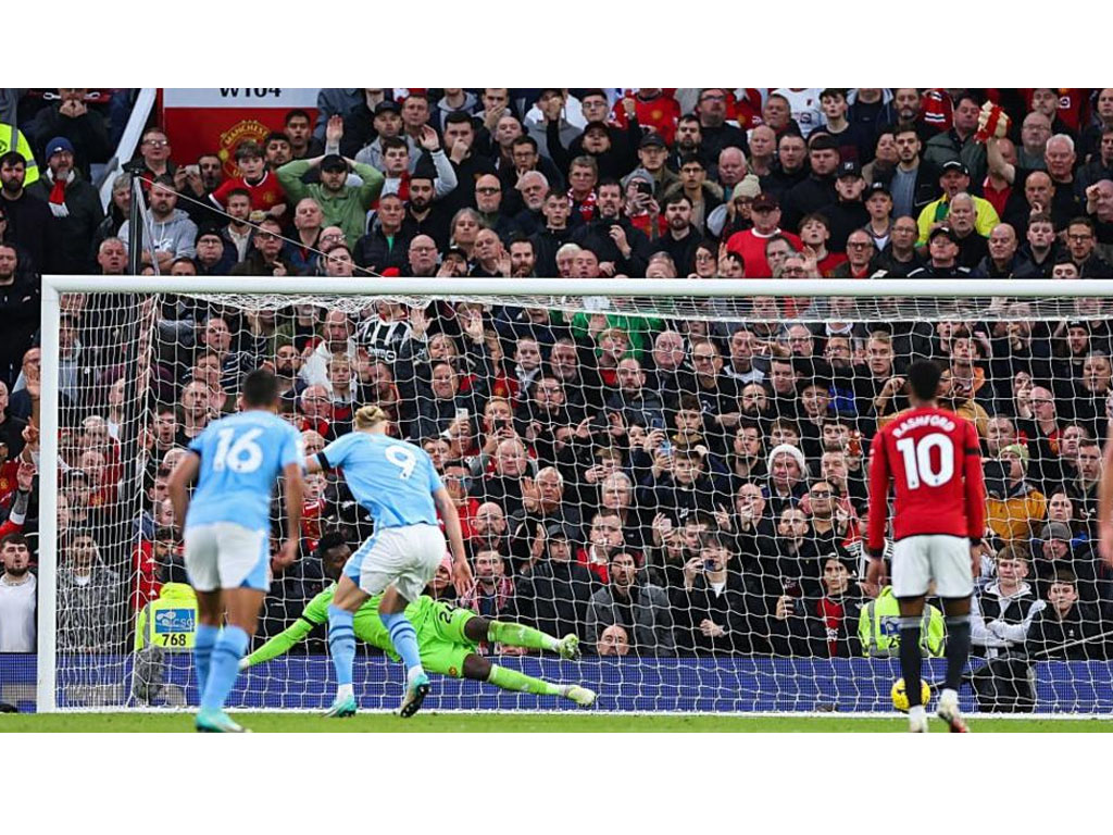 haaland cetak gol ke gawang united