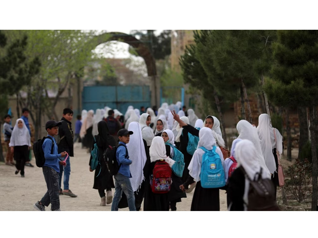siswa sd di kabul