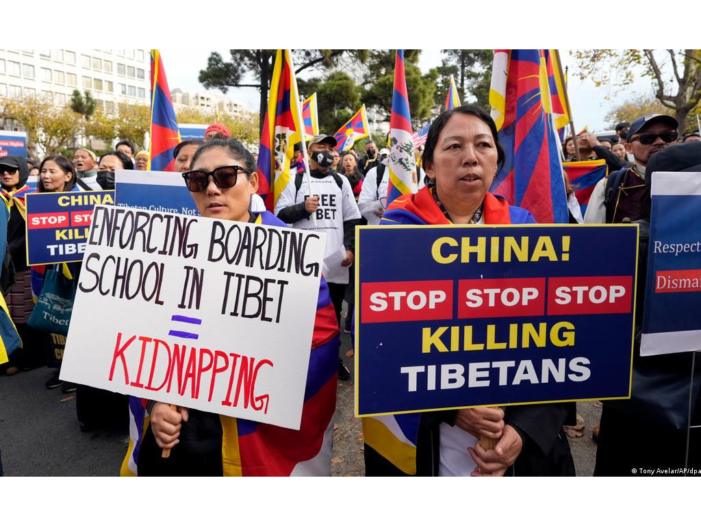 Aksi protes menjelang KTT APEC