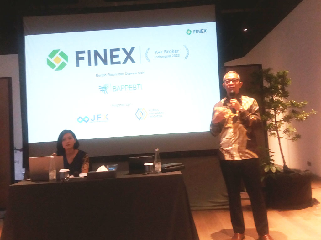 Agung Wisnuaji Direut Finex