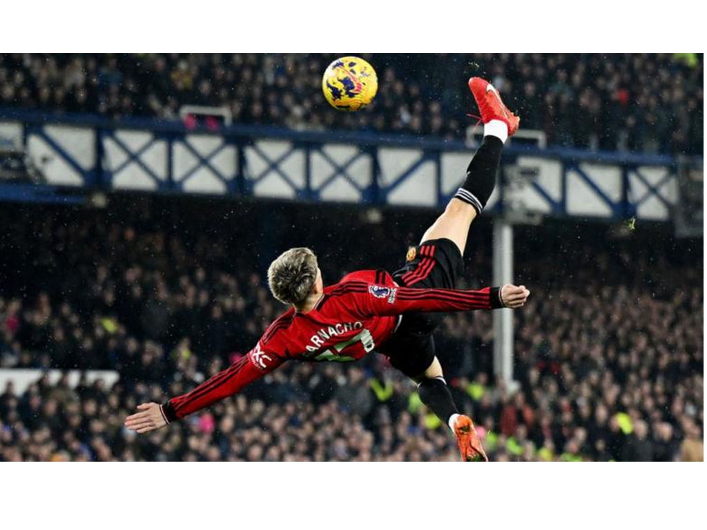 gol united ke gawang everton