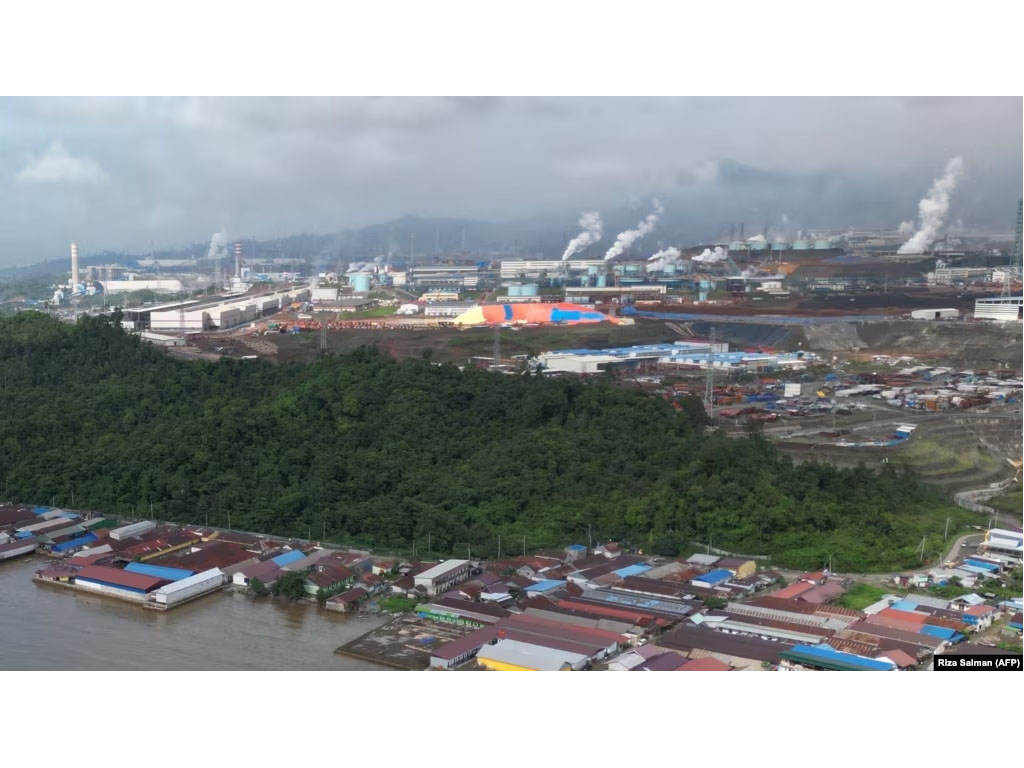 Kawasan industri nikel di Sulawesi