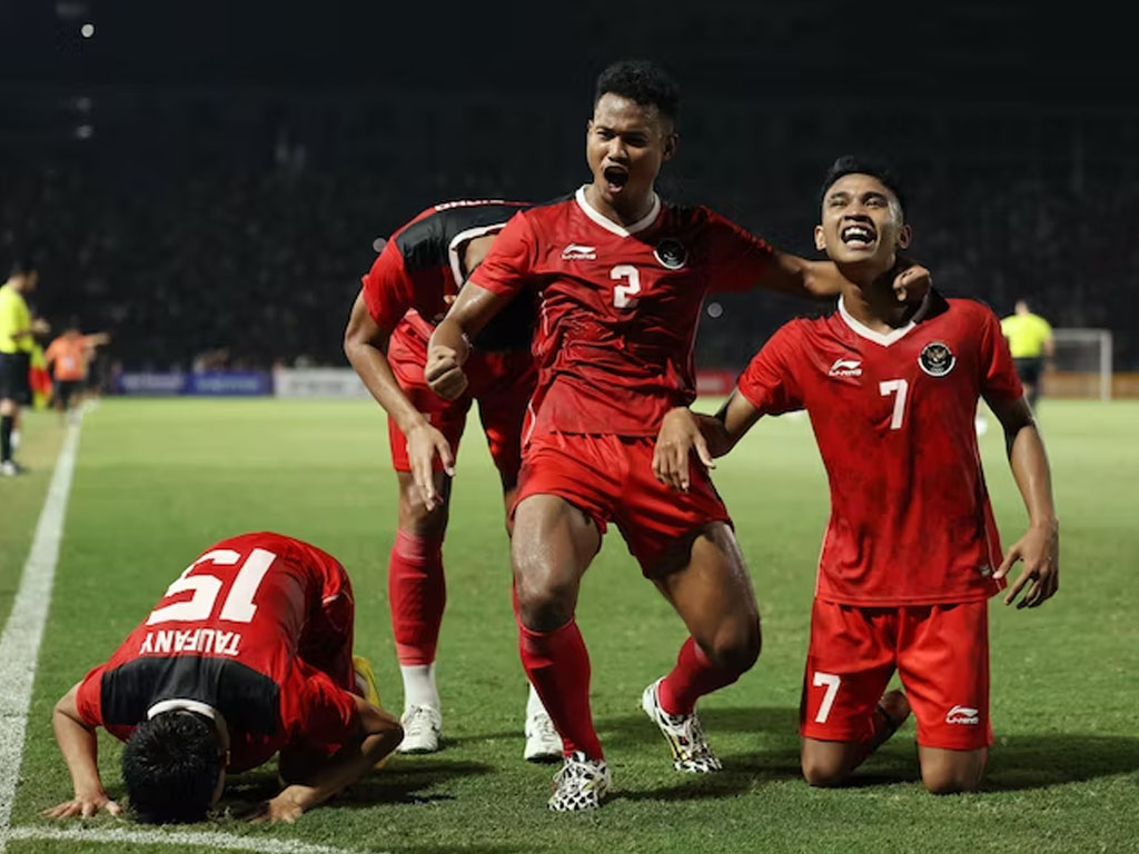 pemain indonesia rayakan gol