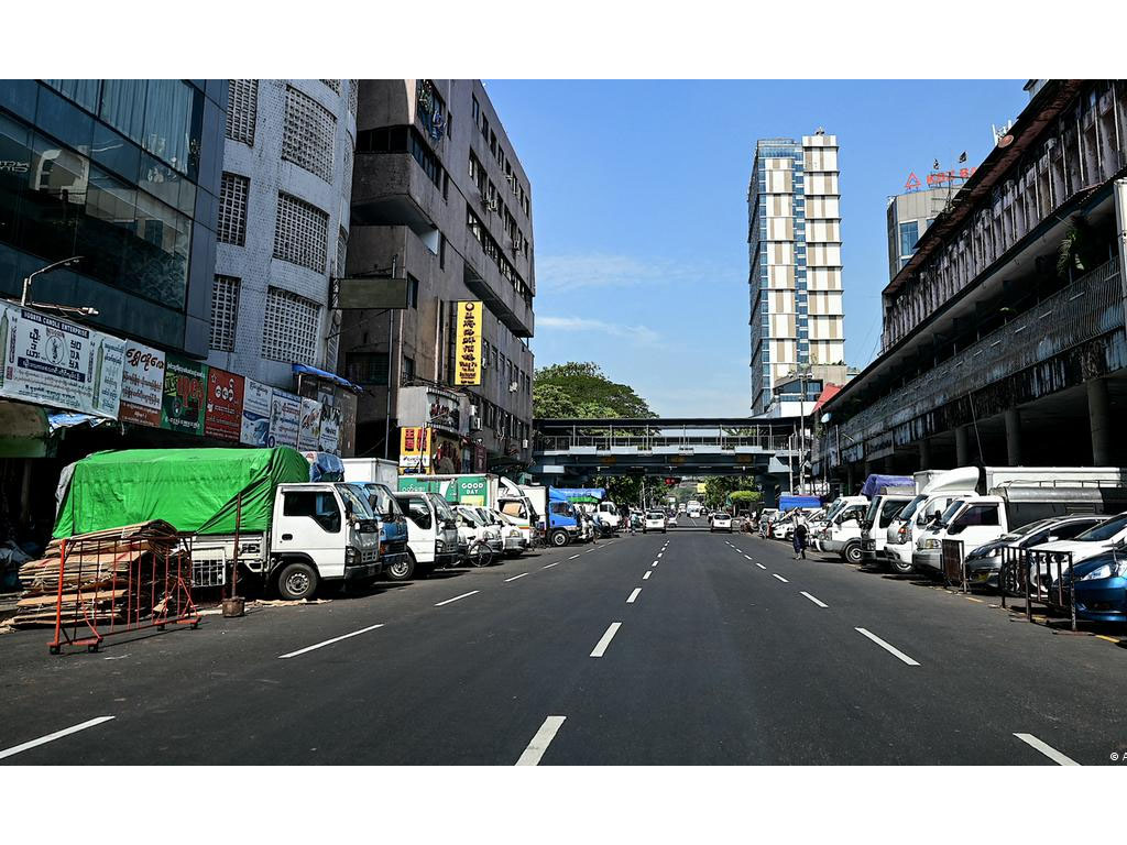 aksi mogok di myanmar