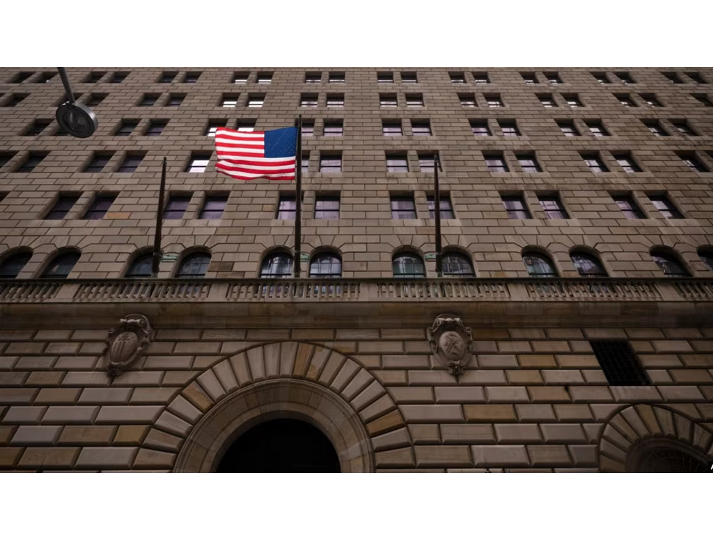 bendera AS di Kantor Fed NY