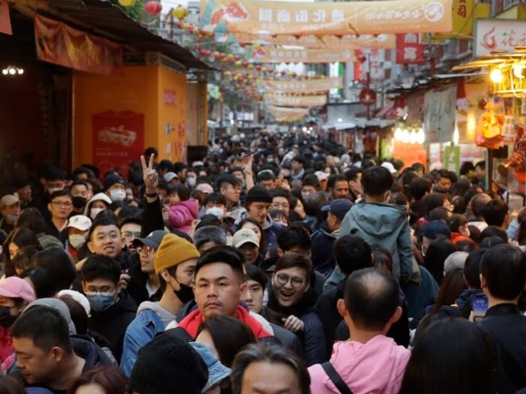 warga padati pasar di taipei