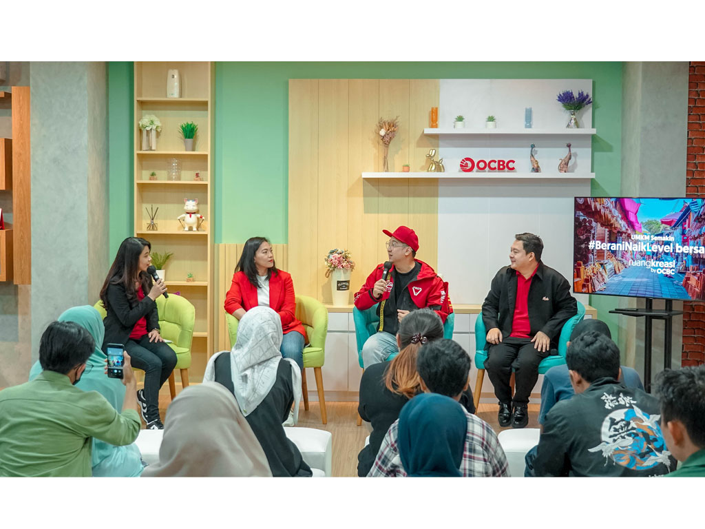 peluncuran ruang kreasi umkm ocbc3