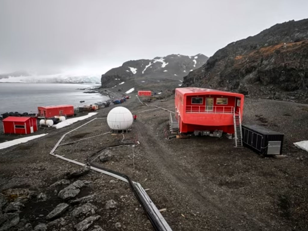 Stasiun penelitan Juan Carlos I di Antarktika