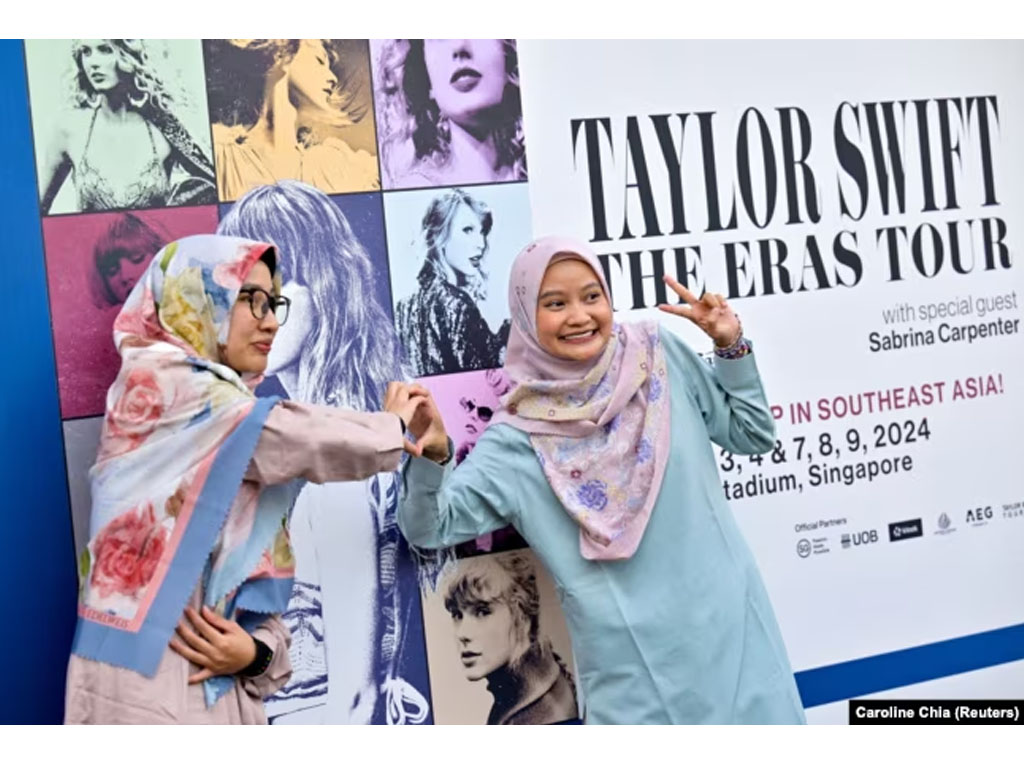 Swifties selfie di Singpura