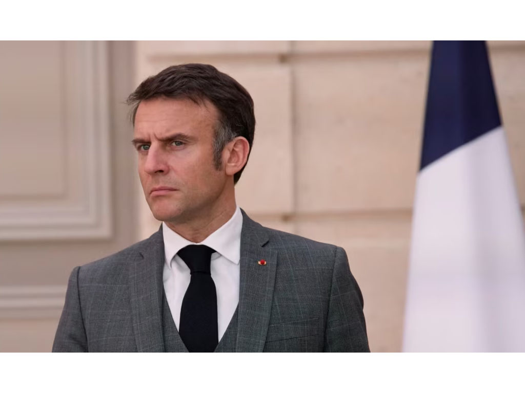 Presiden Macron konfres di istana