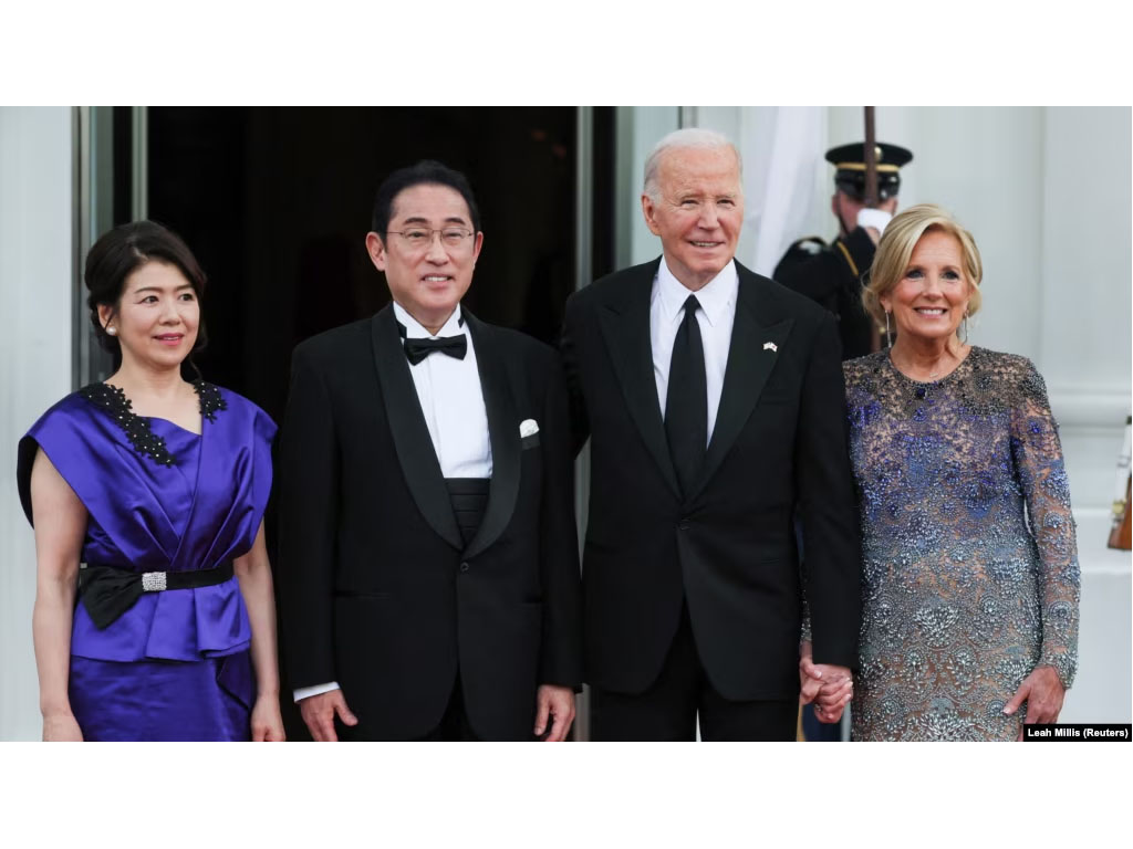 Biden dan Kishida bersama ibu negara di washington